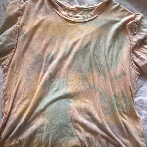 Novella Royale Pastel mick tee with Soft Hues